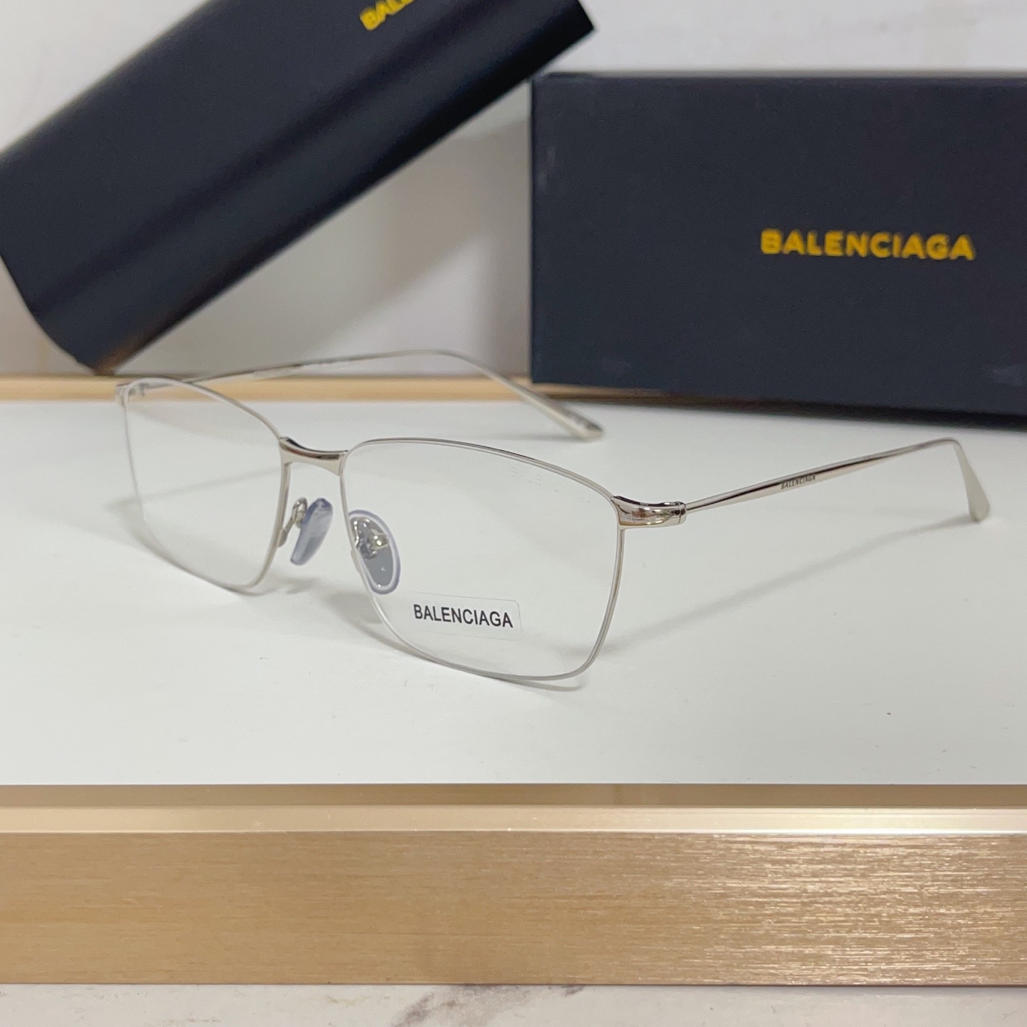 Top Quality B*alenciaga Glasses