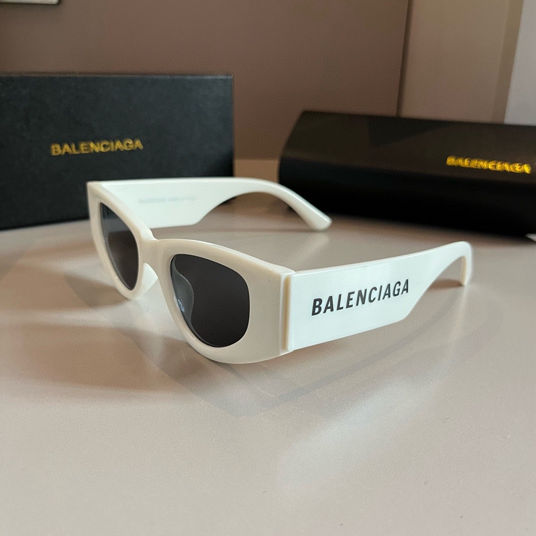 Top Quality B*alenciaga Glasses