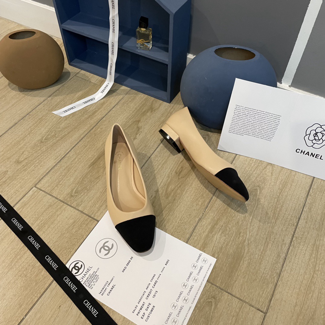 Women Top Quality C*hanel shoes