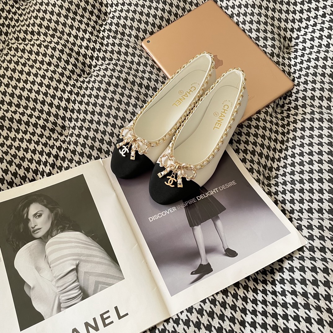 Women Top Quality C*hanel shoes