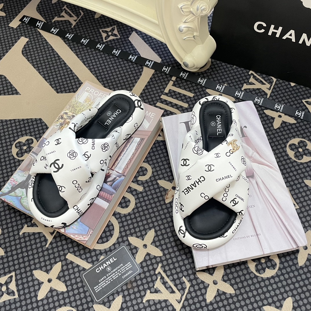 Women Top Quality C*hanel shoes