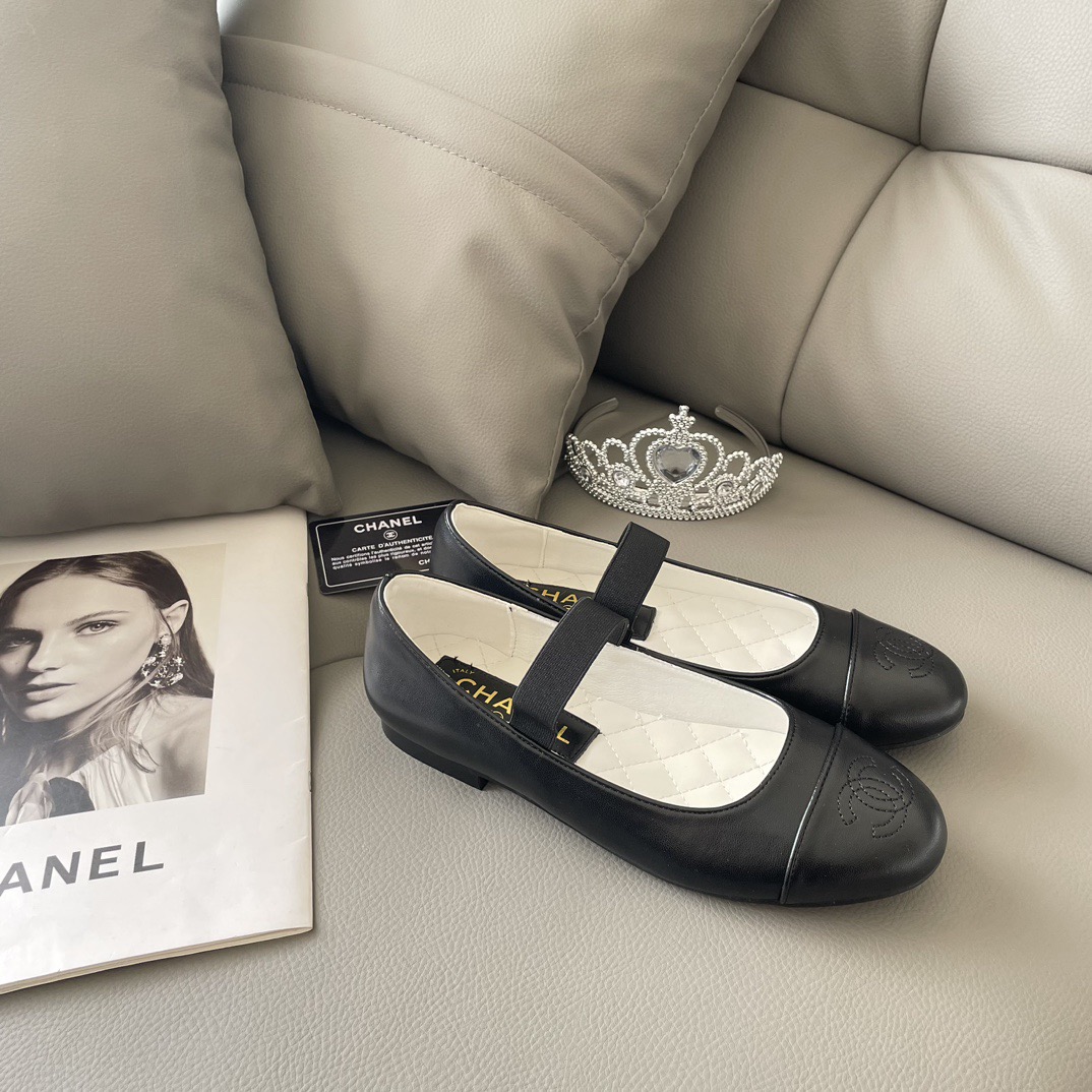 Women Top Quality C*hanel shoes