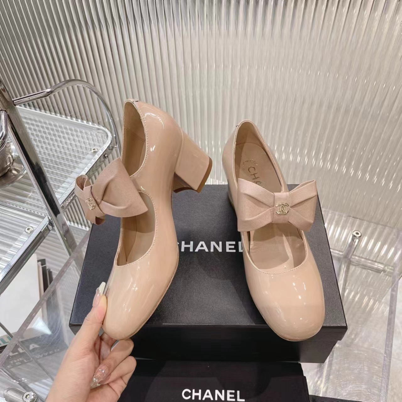 Women Top Quality C*hanel shoes