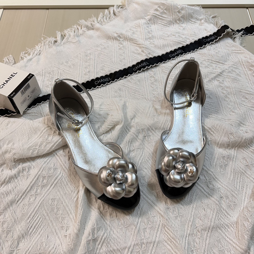 Women Top Quality C*hanel shoes