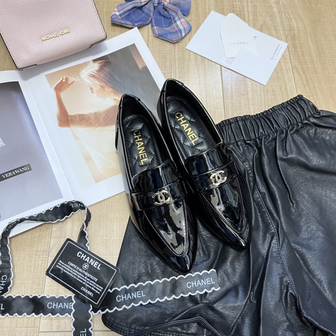 Women Top Quality C*hanel shoes