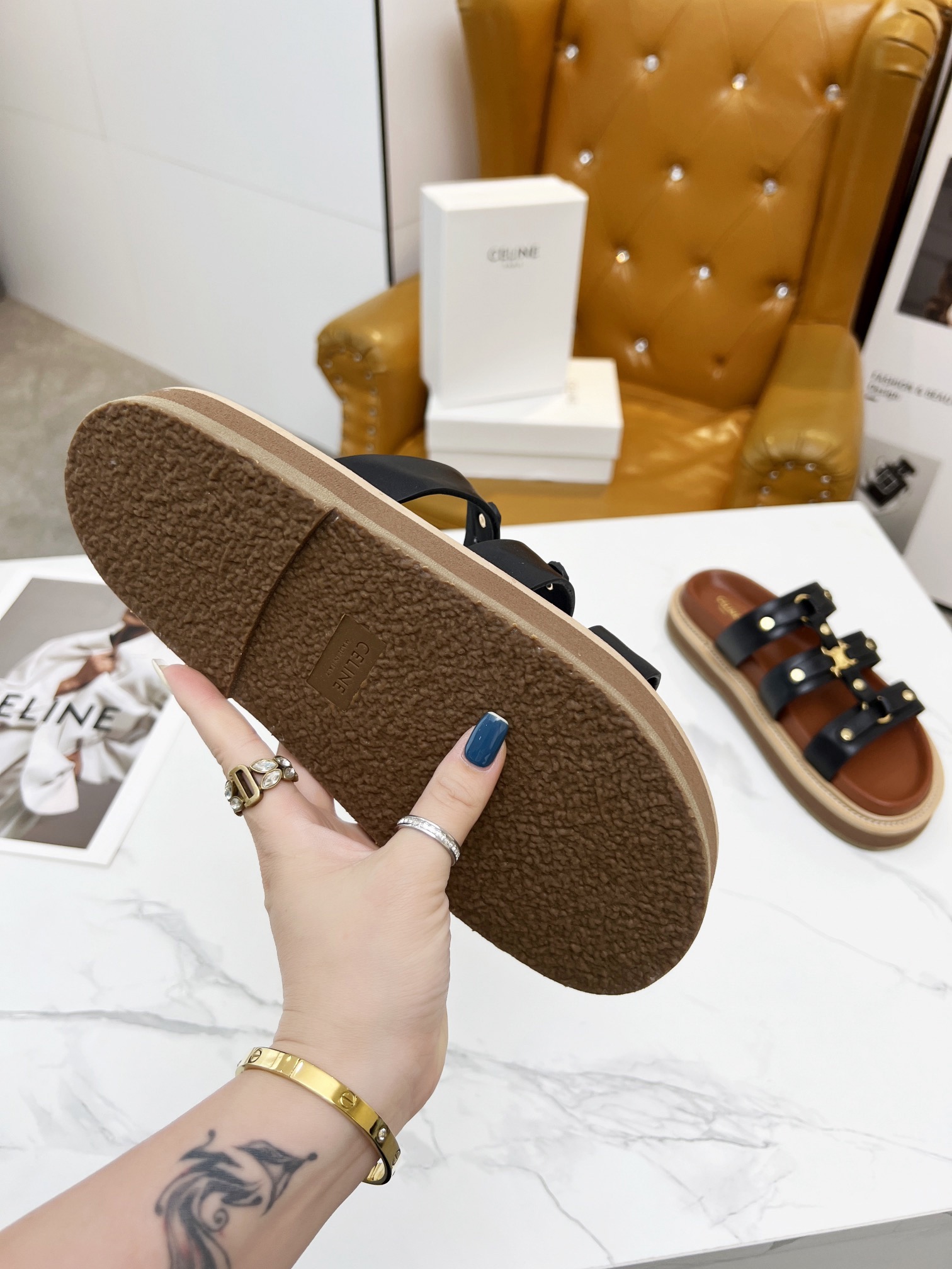 Women Top Quality C*eline shoes