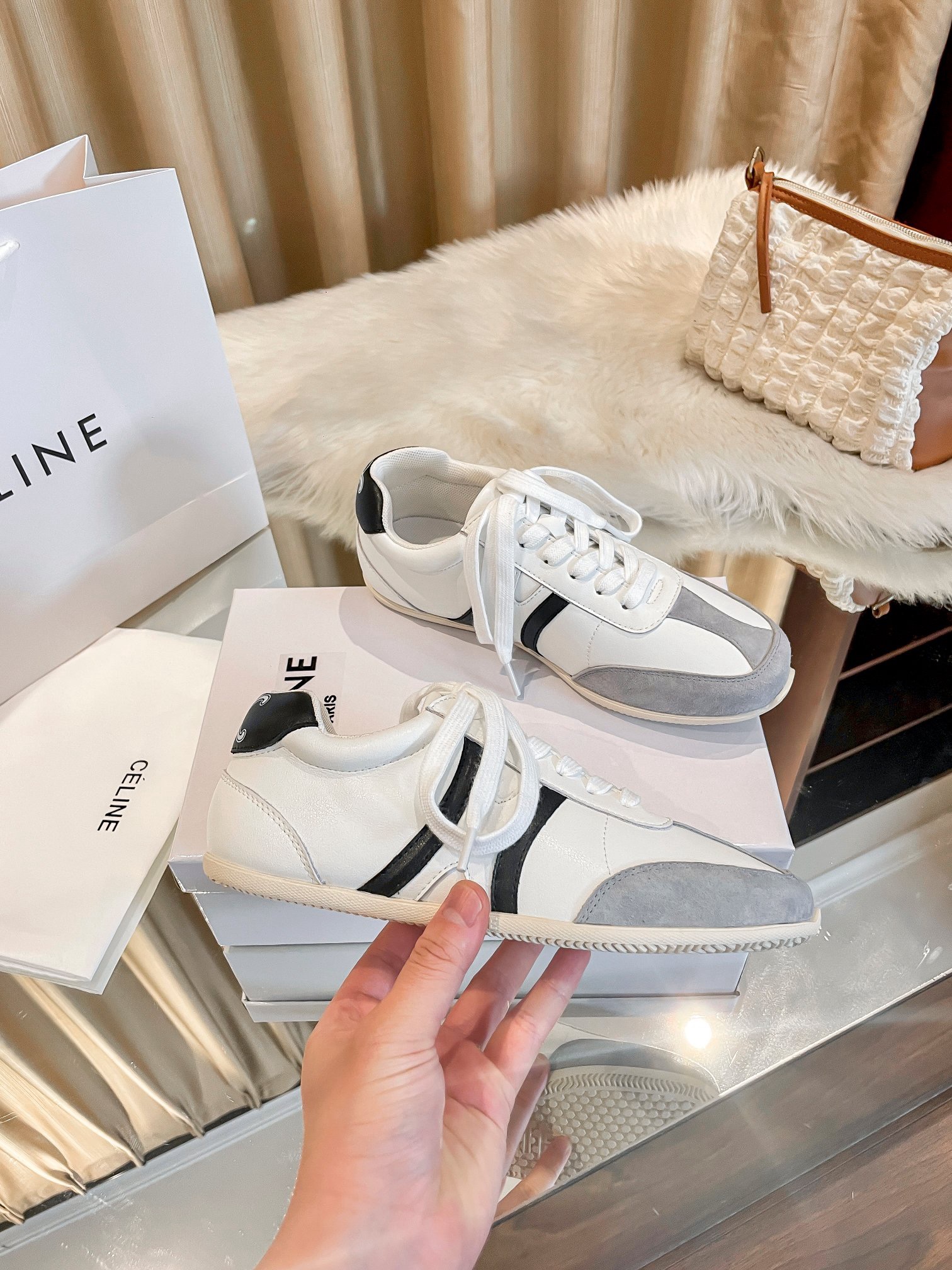 Women Top Quality C*eline shoes