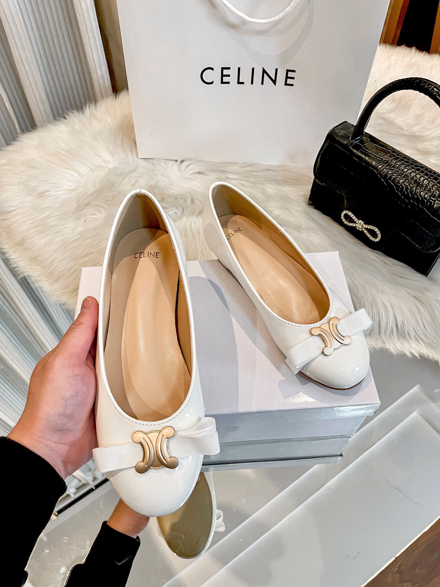 Women Top Quality C*eline shoes