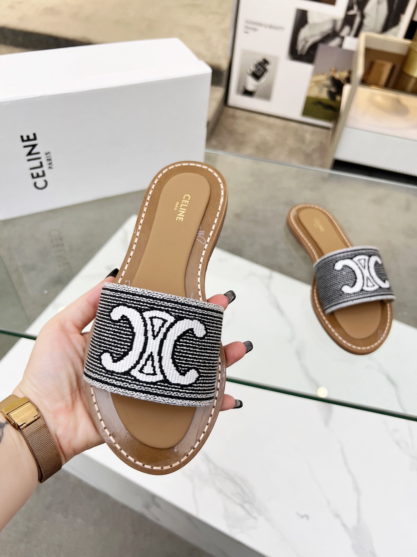 Women Top Quality C*eline shoes