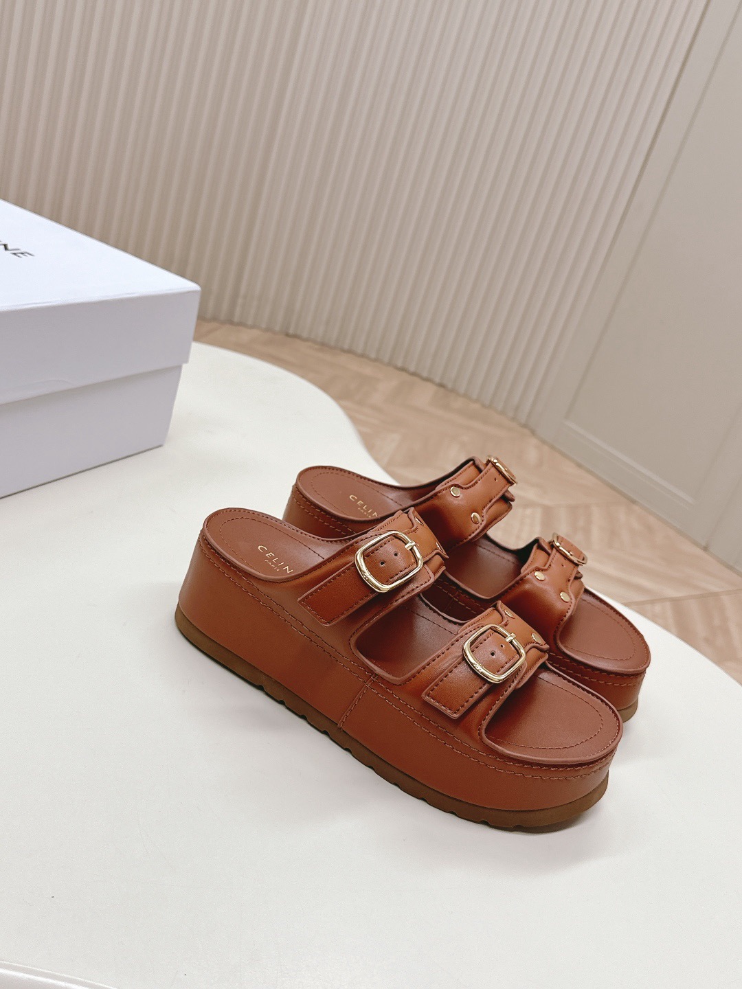 Women Top Quality C*eline shoes