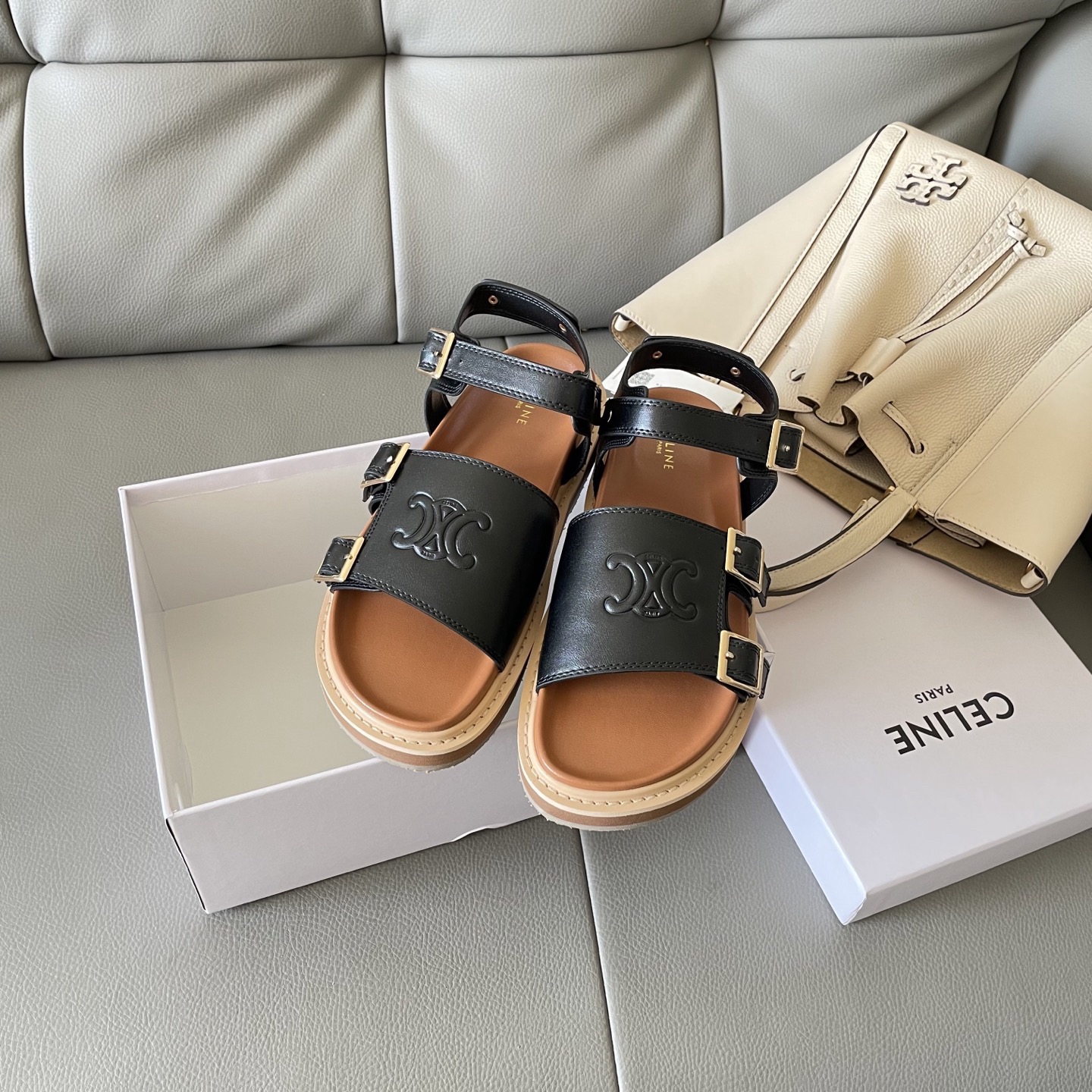 Women Top Quality C*eline shoes