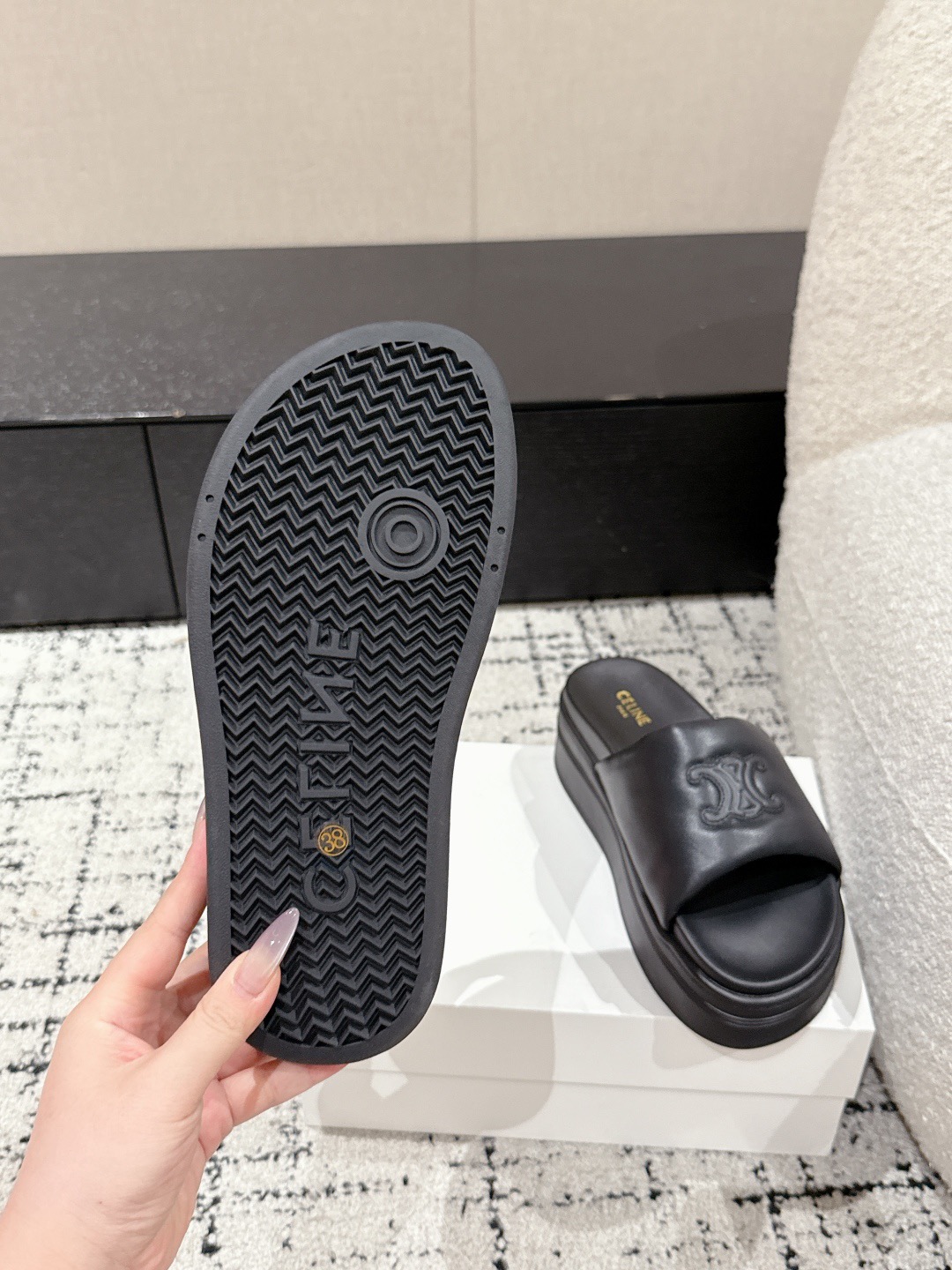 Women Top Quality C*eline shoes