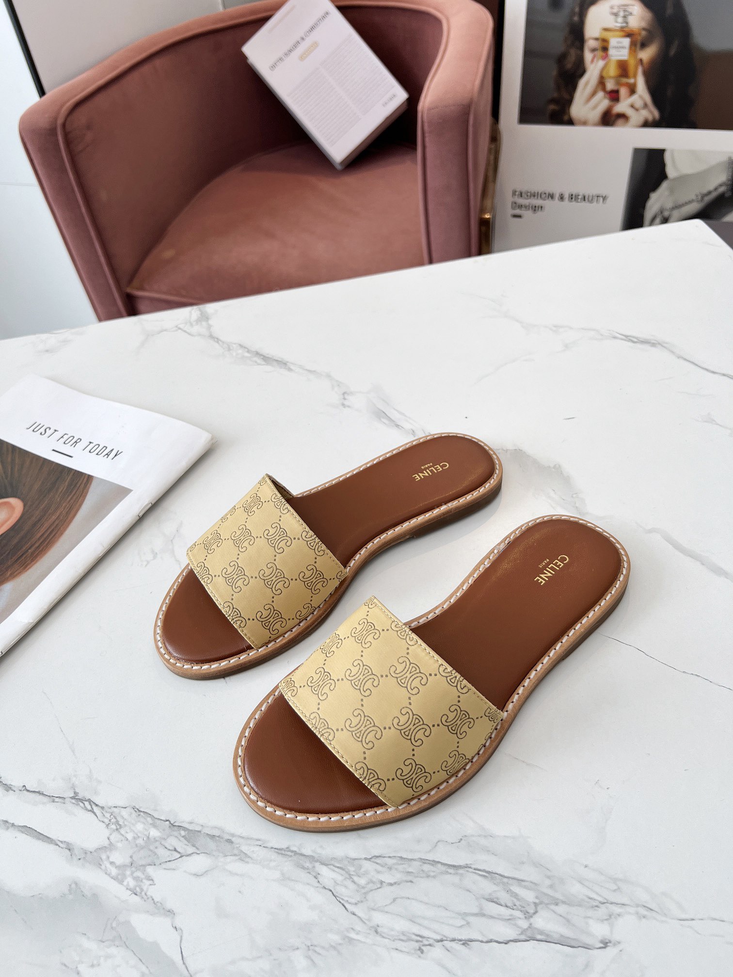 Women Top Quality C*eline shoes