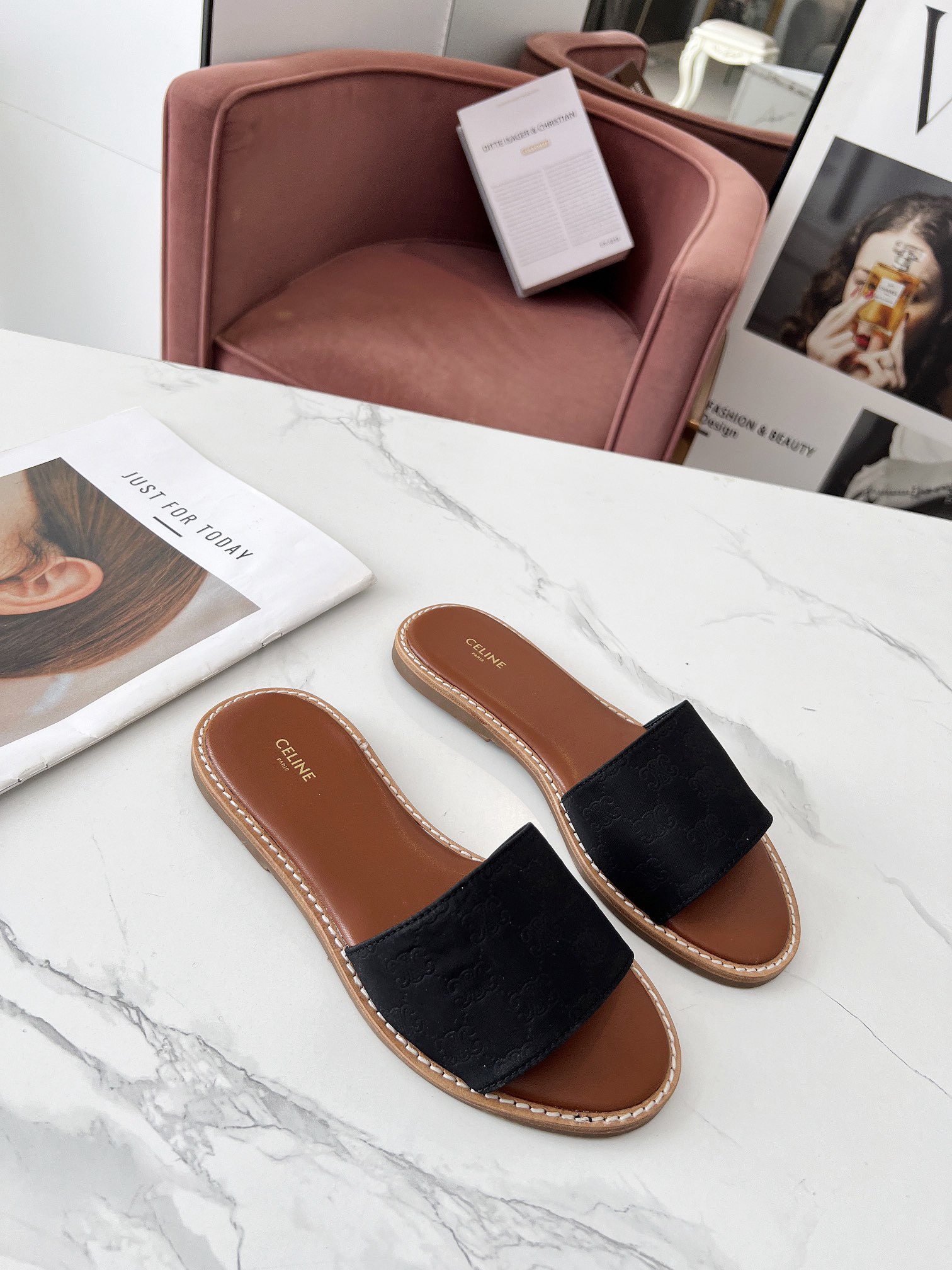 Women Top Quality C*eline shoes