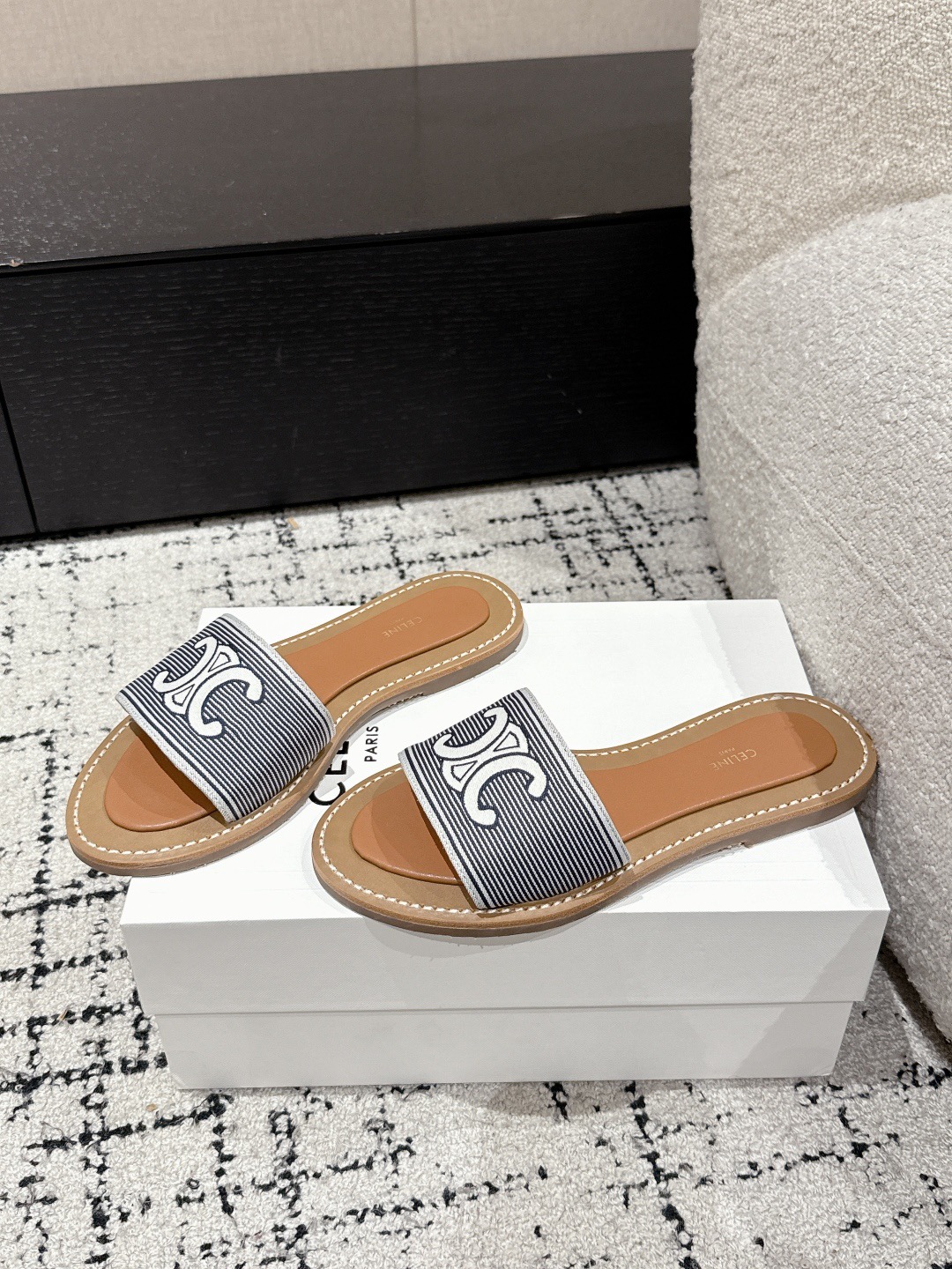 Women Top Quality C*eline shoes