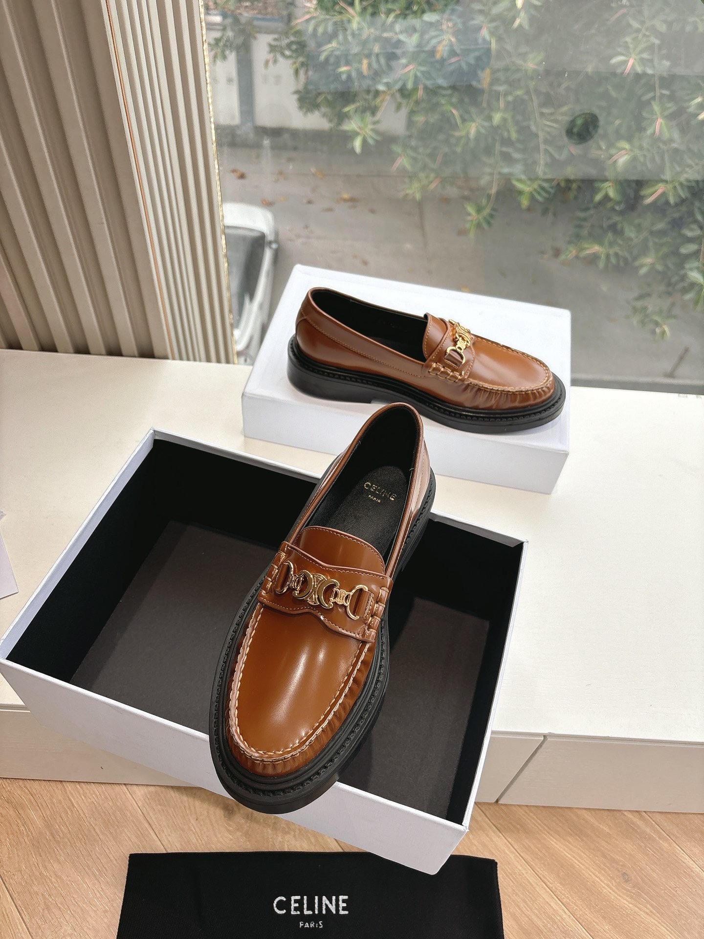 Women Top Quality C*eline shoes