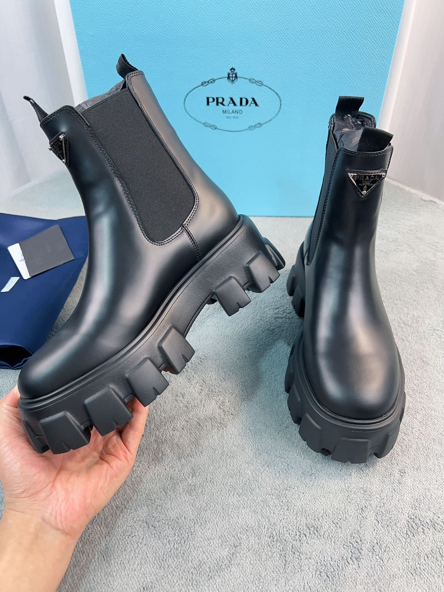 Women Men Top Quality P*rada shoes