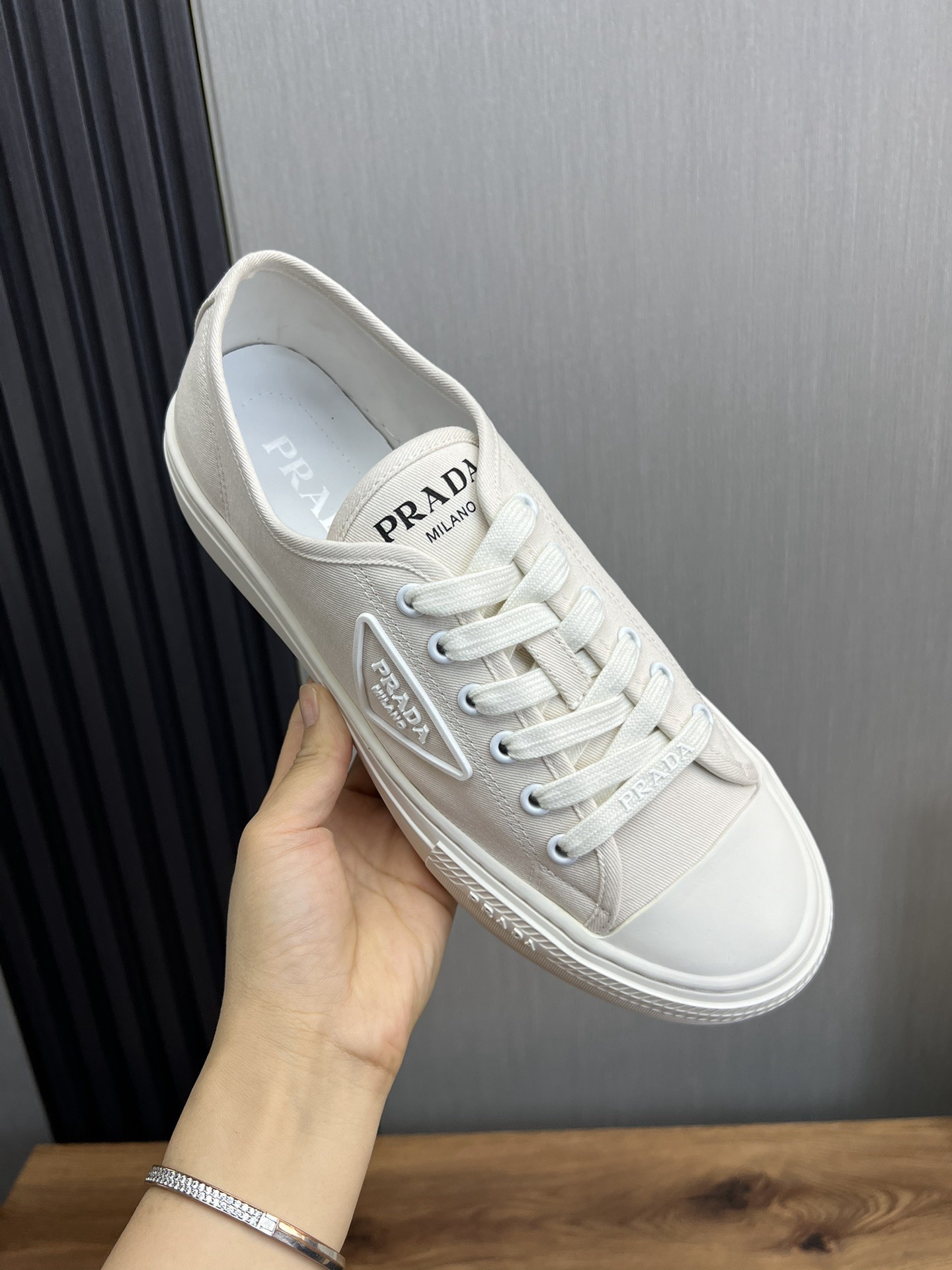 Women Men Top Quality P*rada shoes