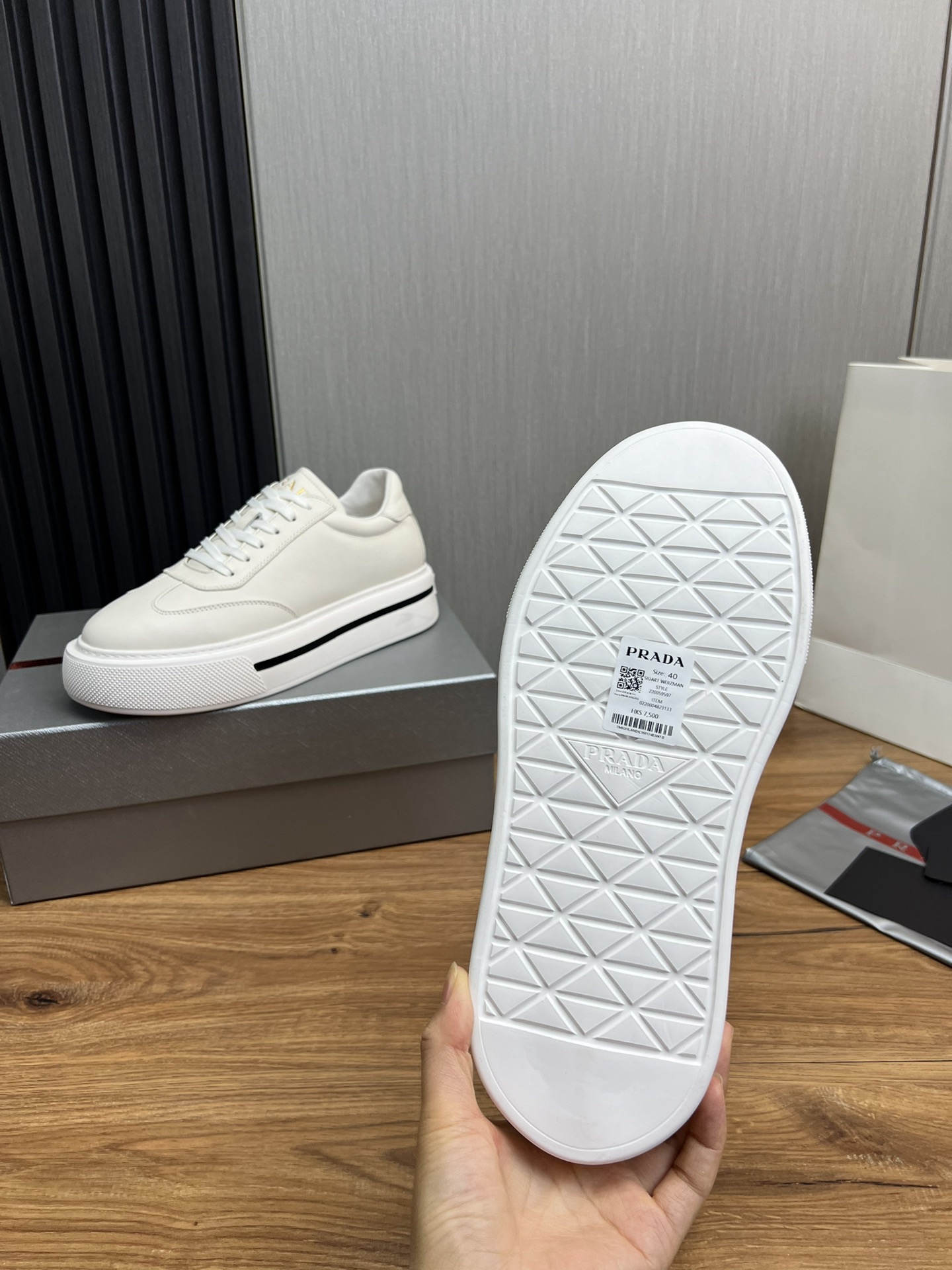 Women Men Top Quality P*rada shoes