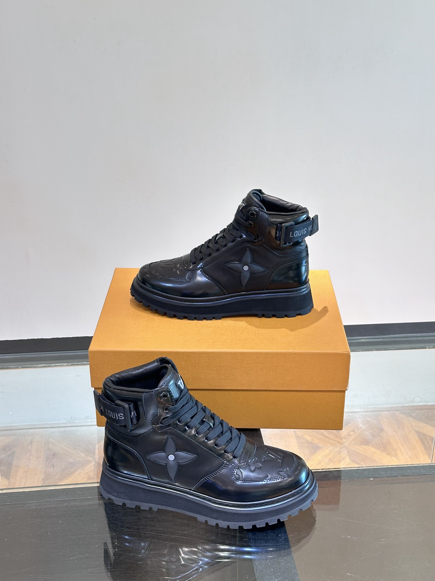 Men L*ouis V*uitton Top Sneaker L*V Shoes