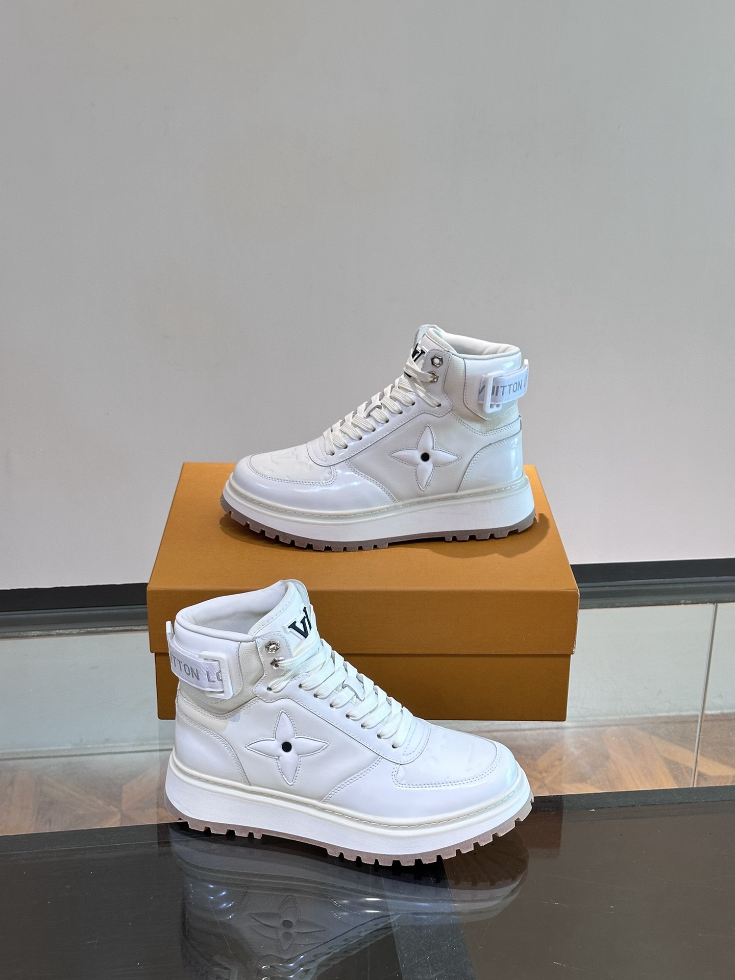 Men L*ouis V*uitton Top Sneaker L*V Shoes